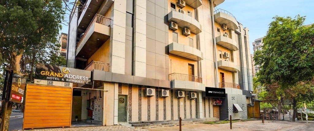 Grand-Address-Hotel banner