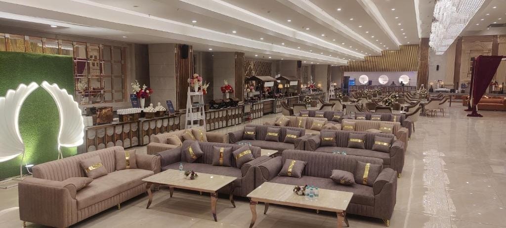 SK-Premium-Park-World-Square image