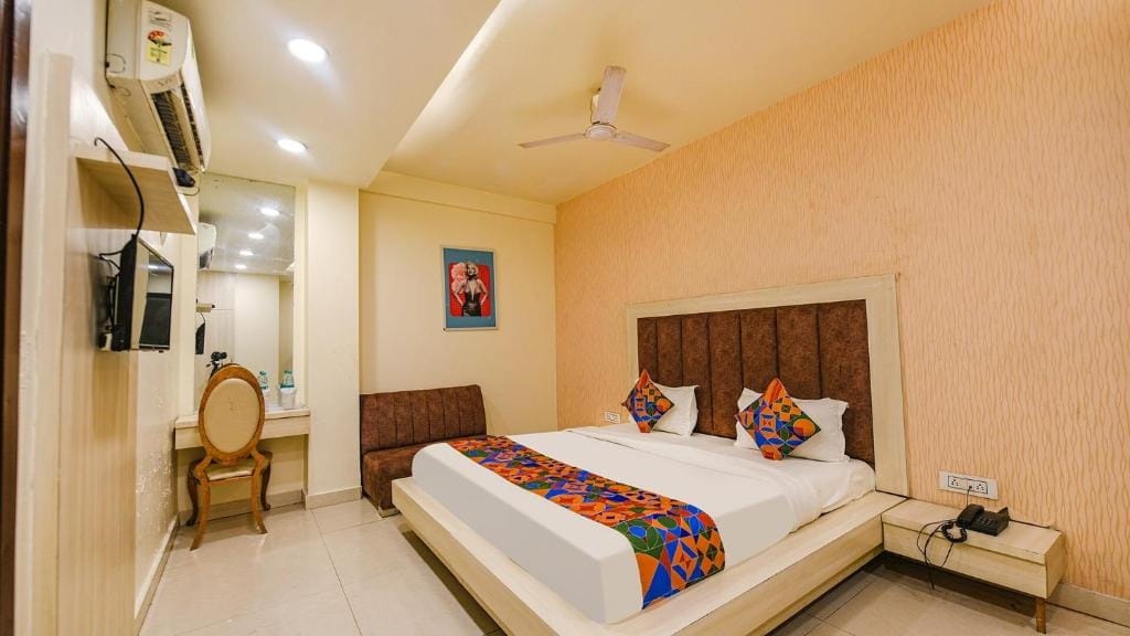 Hotel-Seventh-Heaven image