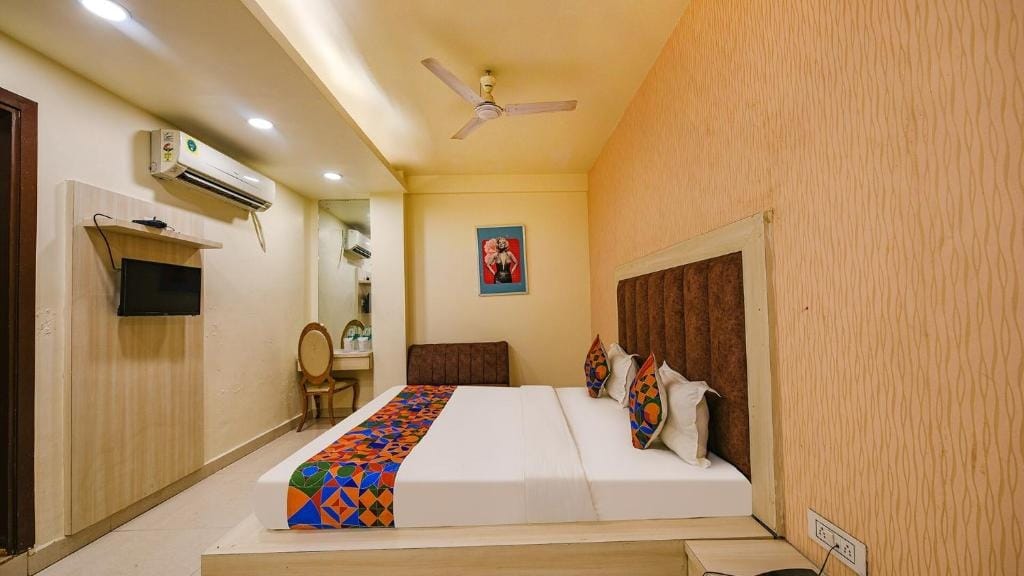 Hotel-Seventh-Heaven image