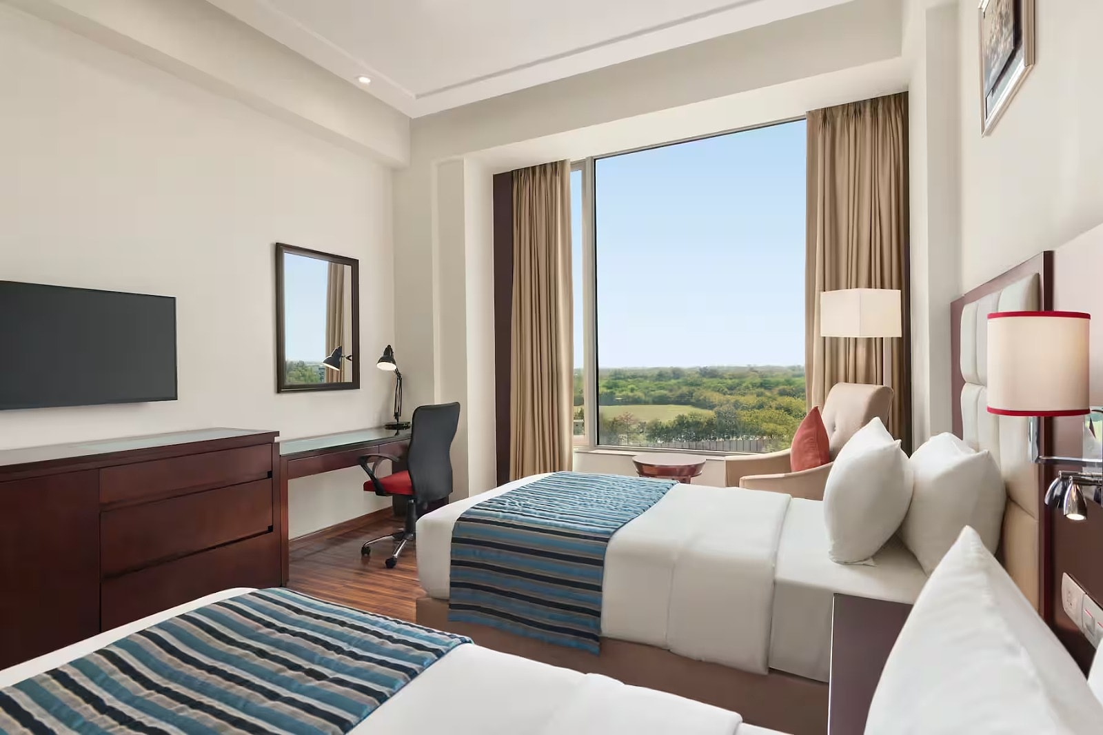 Ramada-by-Wyndham-New-Delhi- image 2