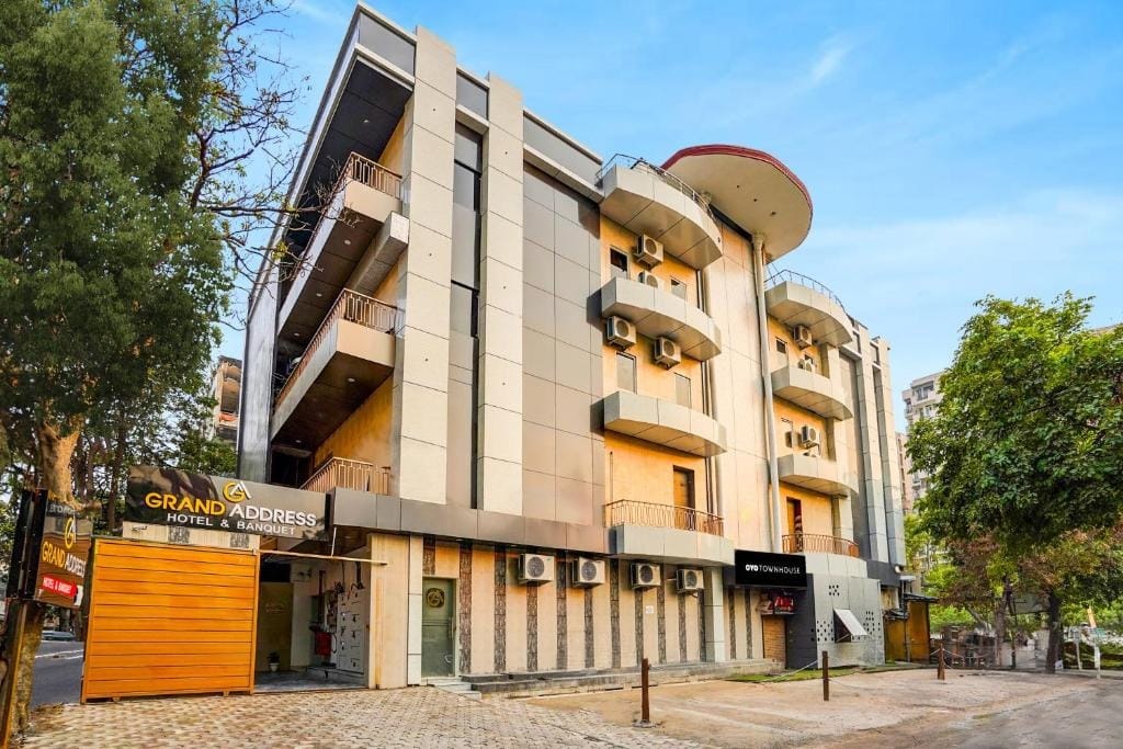 Grand-Address-Hotel- image