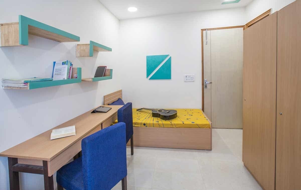 Stanza-Living-Boston-House image 2