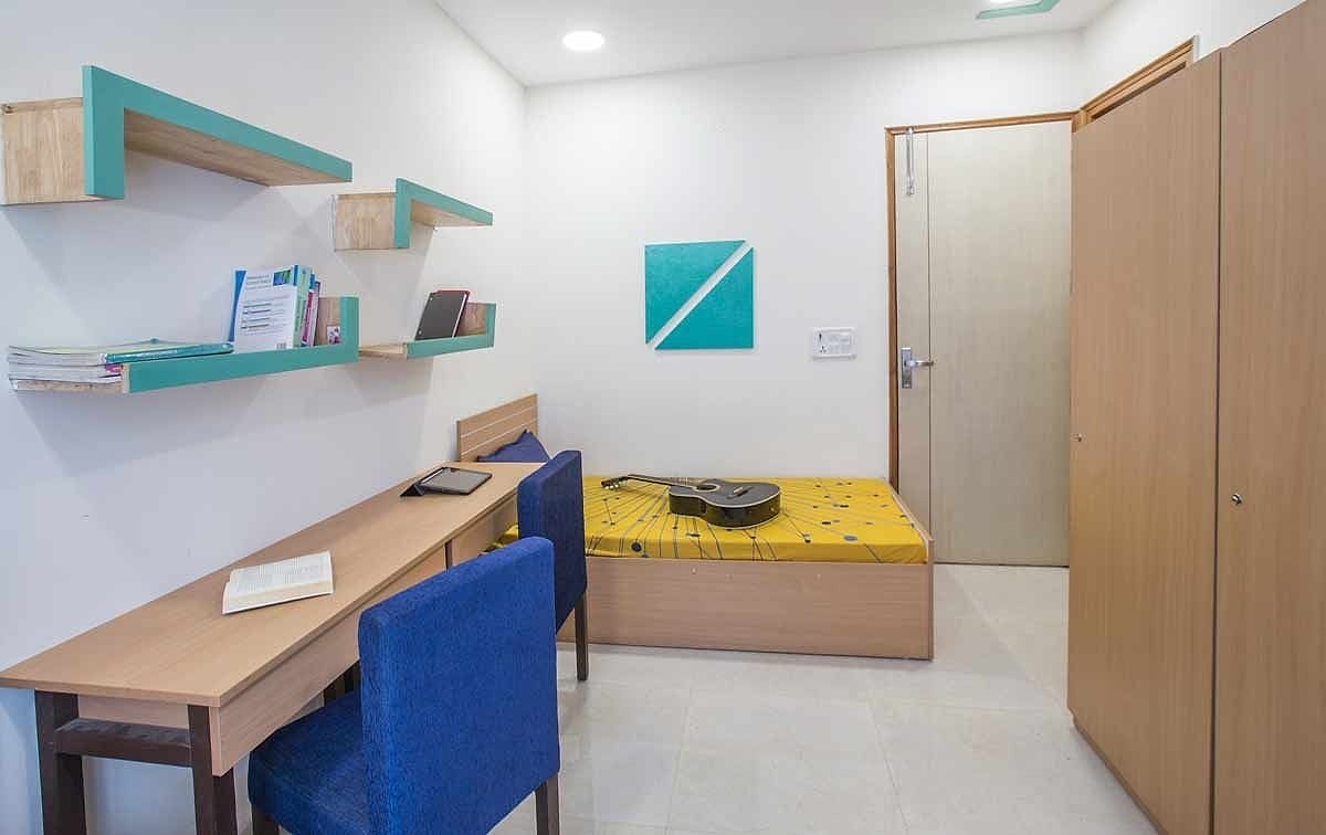 Stanza-Living-Boston-House image 2