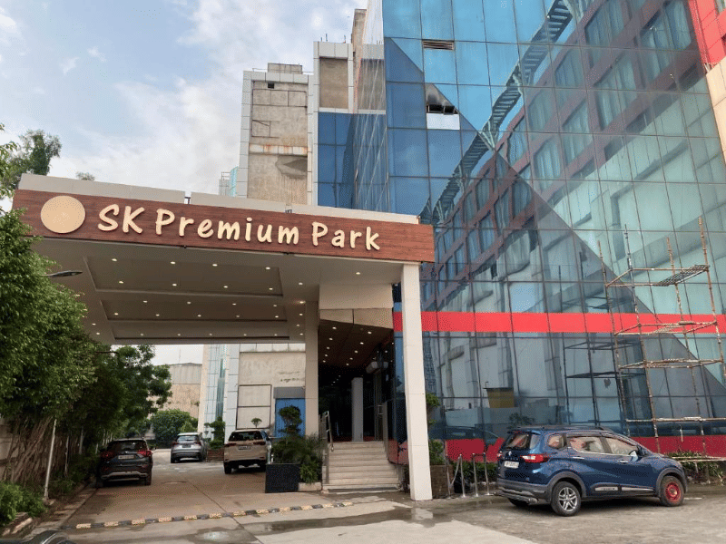 SK-Premium-Park-World-Square logo